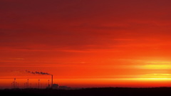 Morgenrood, water in de sloot en daarbij een stevige wind. Oost Souburg zld 7-12-2014(8.32) #buienradar