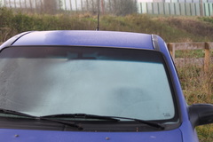 om half 11 was deze voorruit nog iets bevroren 5-12 #buienradar